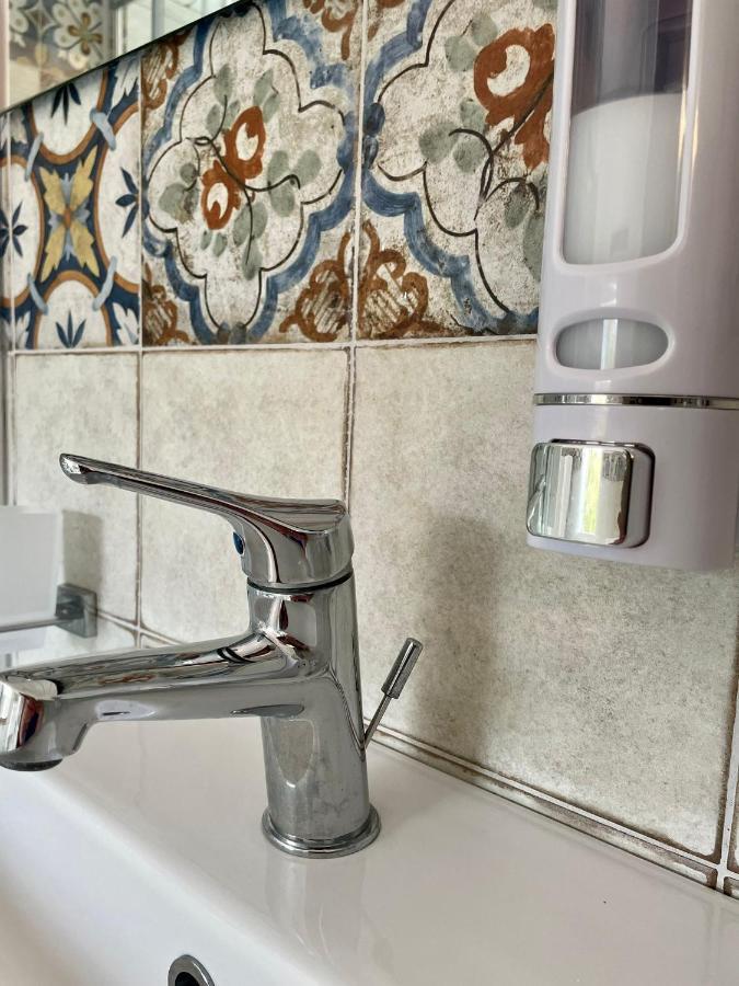 Villa Maria Elena Charme B&B カーポ・ヴァチカーノ エクステリア 写真